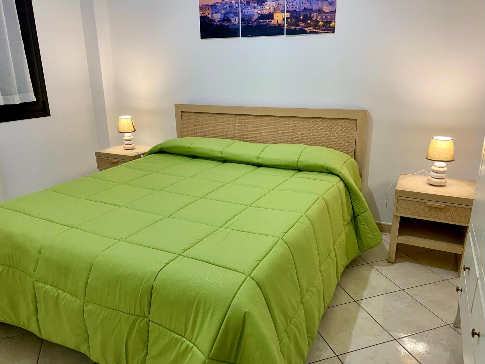 Casa Vacanze Ines Latiano 外观 照片